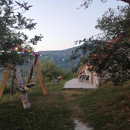 Grandma'S Hut Villa Niksic Ngoại thất bức ảnh