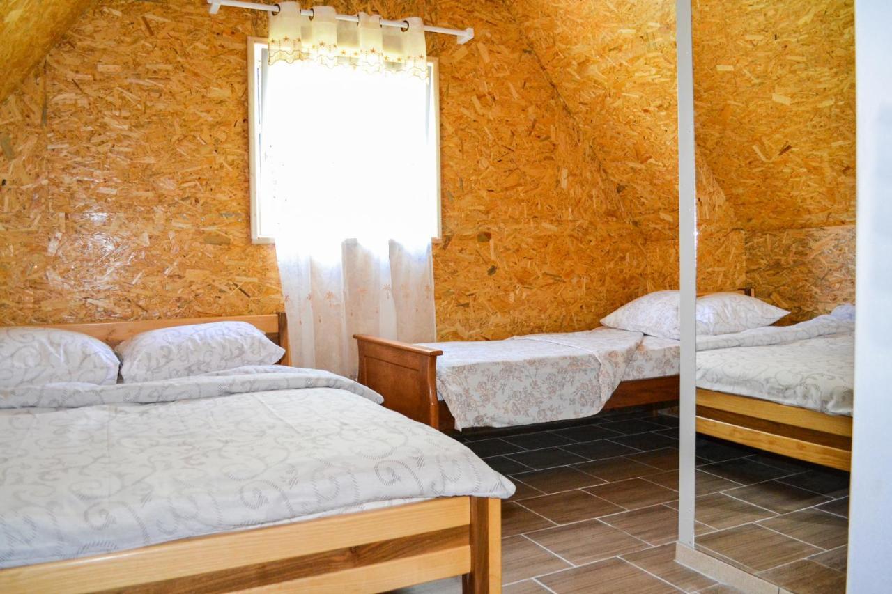 Grandma'S Hut Villa Niksic Ngoại thất bức ảnh